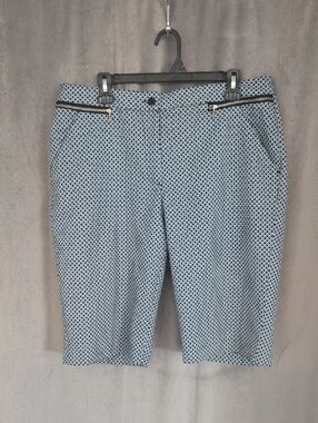 EP Pro Size 14 Light Blue Geometric Flat-Front Golf Shorts with Gold Zips